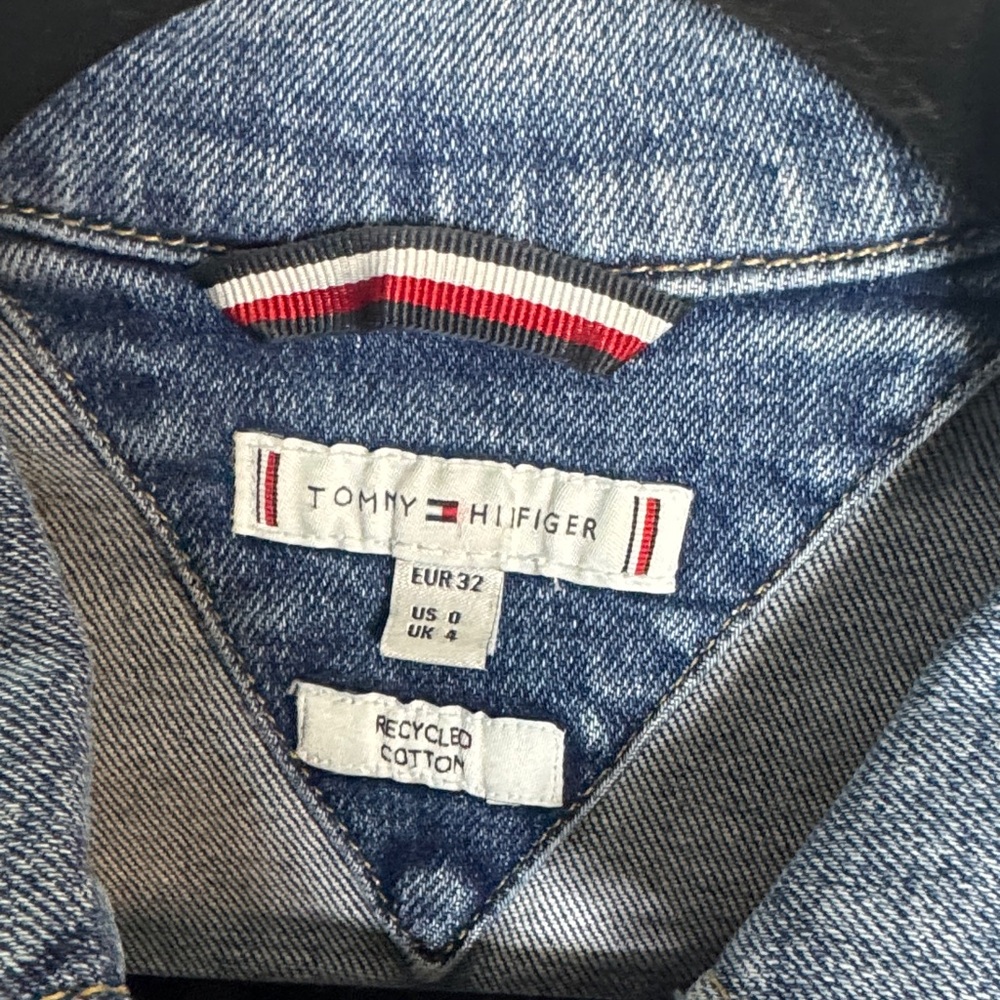 Tommy Hilfiger Blue Jean Jacket for Women - Picture 2 of 3